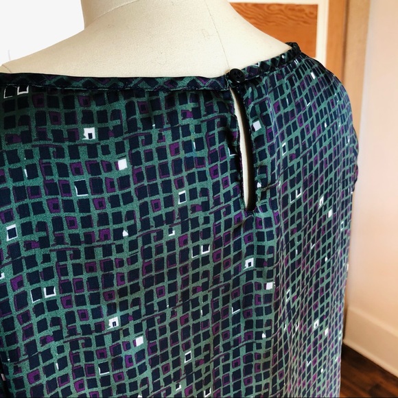 Clara Vitti satin top with ruffles size L green - Picture 4 of 6